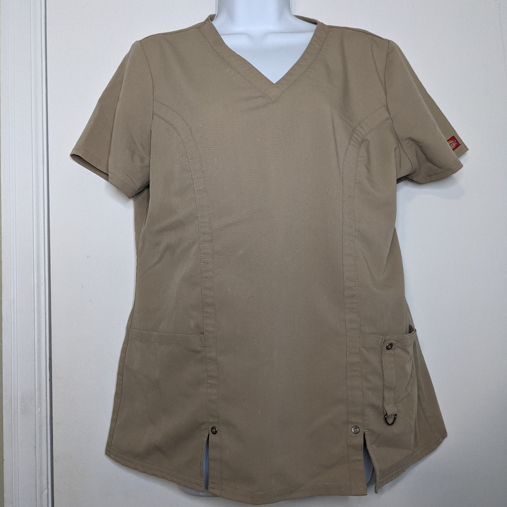 Dickies size medium beige scrub top